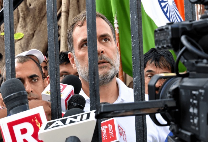 SIR विवाद पर संग्राम तेज: राजघाट पहुंचे राहुल-प्रियंका, CEC ज्ञानेश कुमार के खिलाफ विपक्ष का मोर्चा; BJP का पलटवार